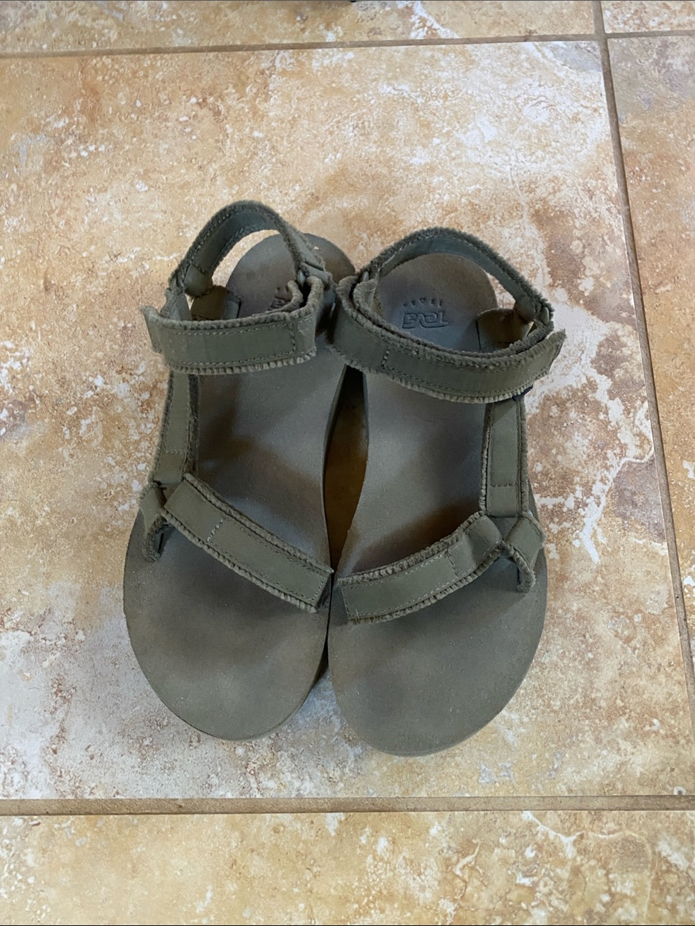 Teva Womens 8 Olive Green Adventure Sandals